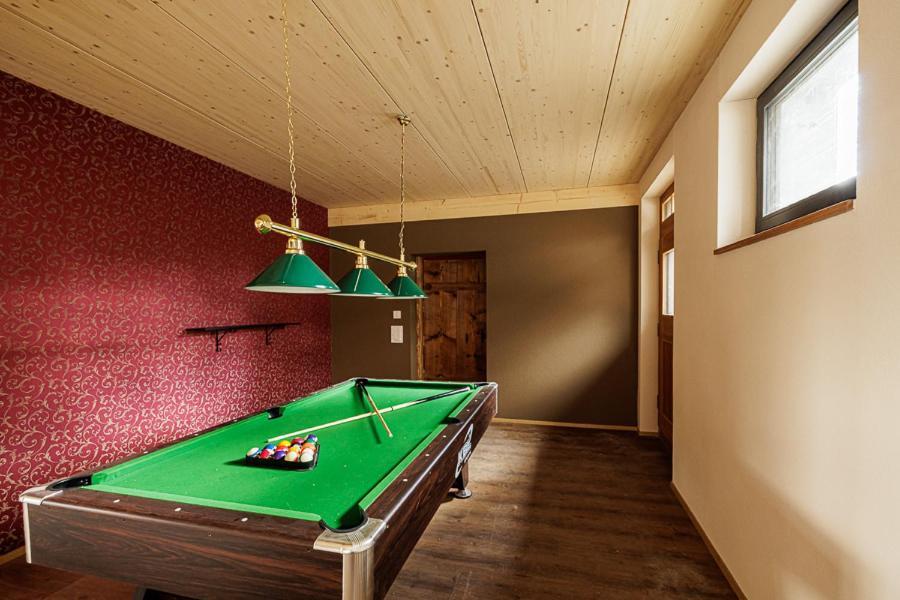 Uelis-Stoeckli-Gaestezimmer Auf Bauernhof Mit Billiard Und Alpakatrekking Meikirch Bagian luar foto