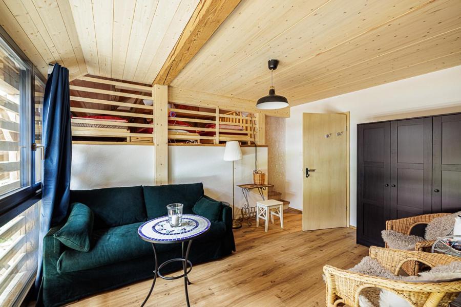 Uelis-Stoeckli-Gaestezimmer Auf Bauernhof Mit Billiard Und Alpakatrekking Meikirch Bagian luar foto